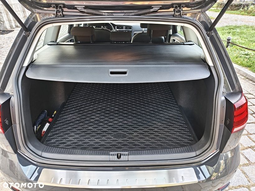 Volkswagen Golf 1.0 TSI Trendline - 27