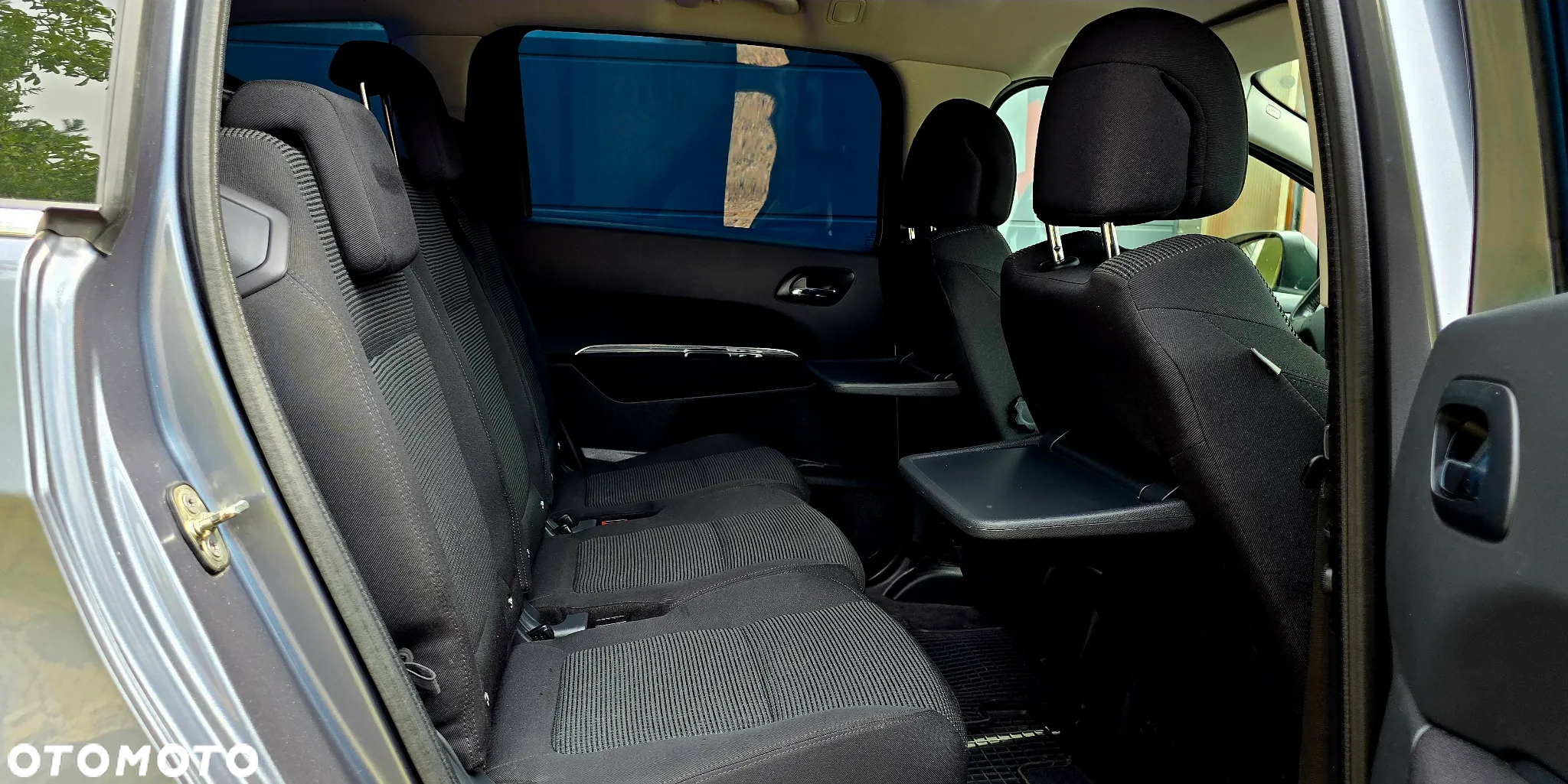 Peugeot 5008 1.6 HDi Family 7os - 13