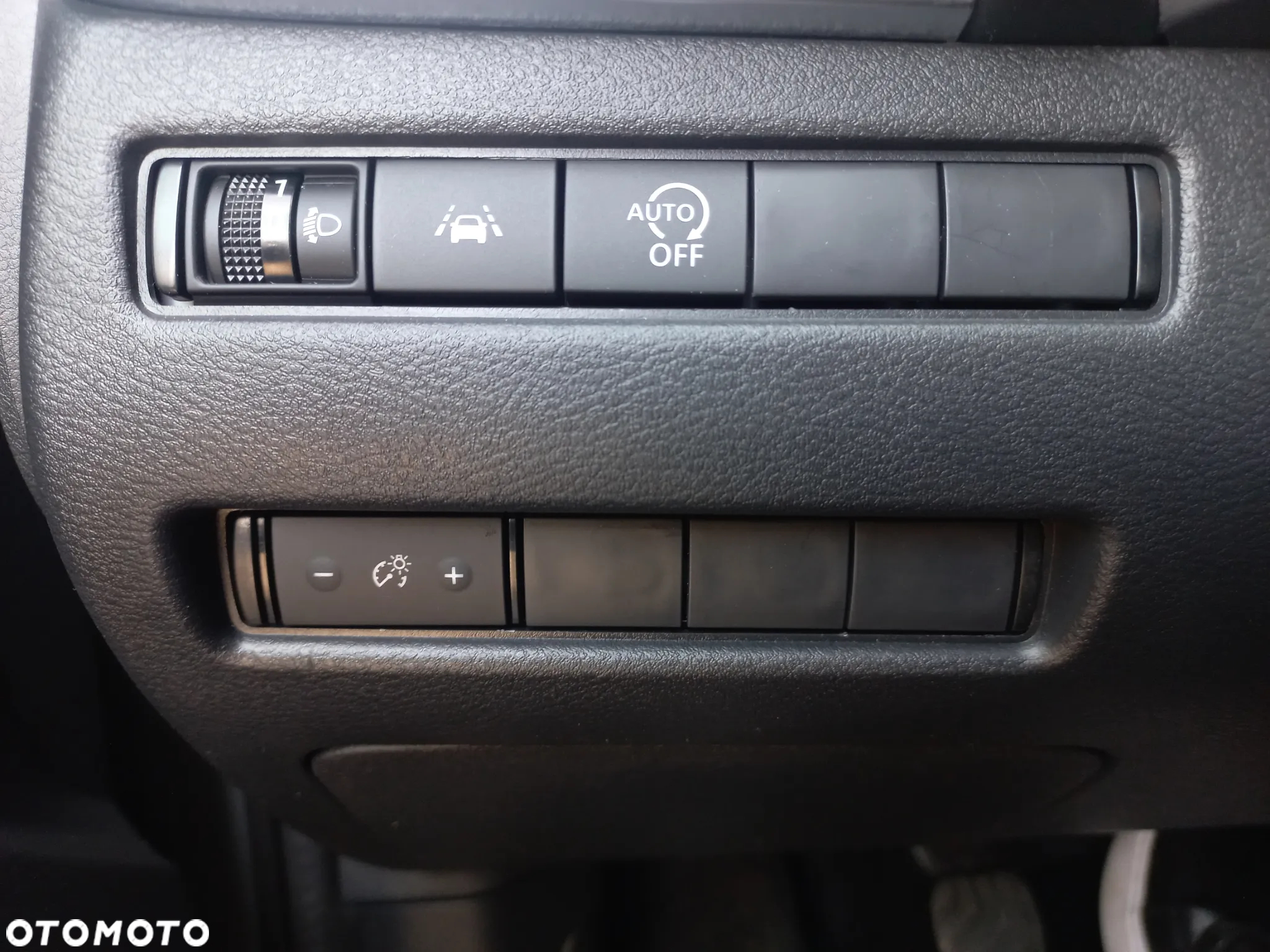 Nissan Qashqai 1.3 DIG-T mHEV N-Connecta - 13