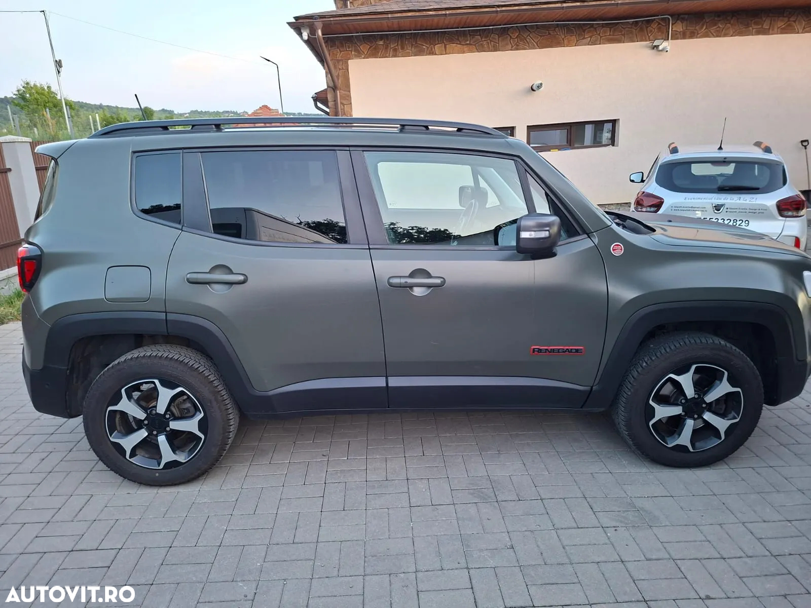 Jeep Renegade 2.0 M-Jet 4x4 AT Trailhawk - 3