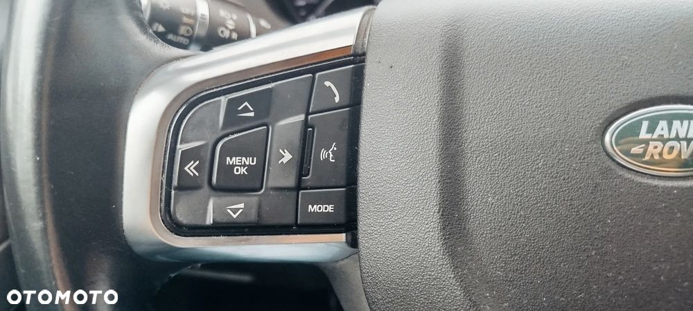 Land Rover Discovery Sport TD4 HSE - 11