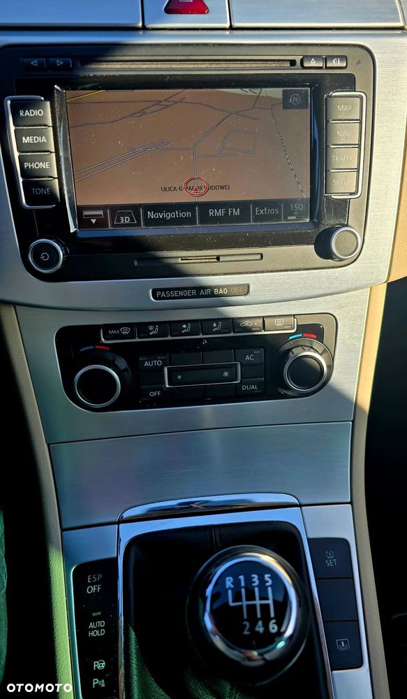 Volkswagen Passat CC 1.8 TSI - 13