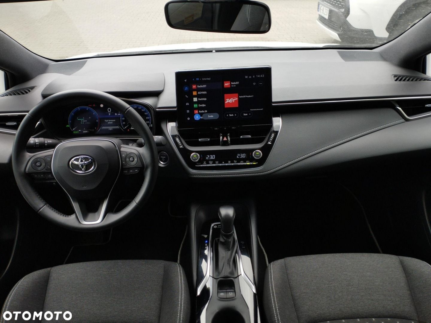 Toyota Corolla - 14