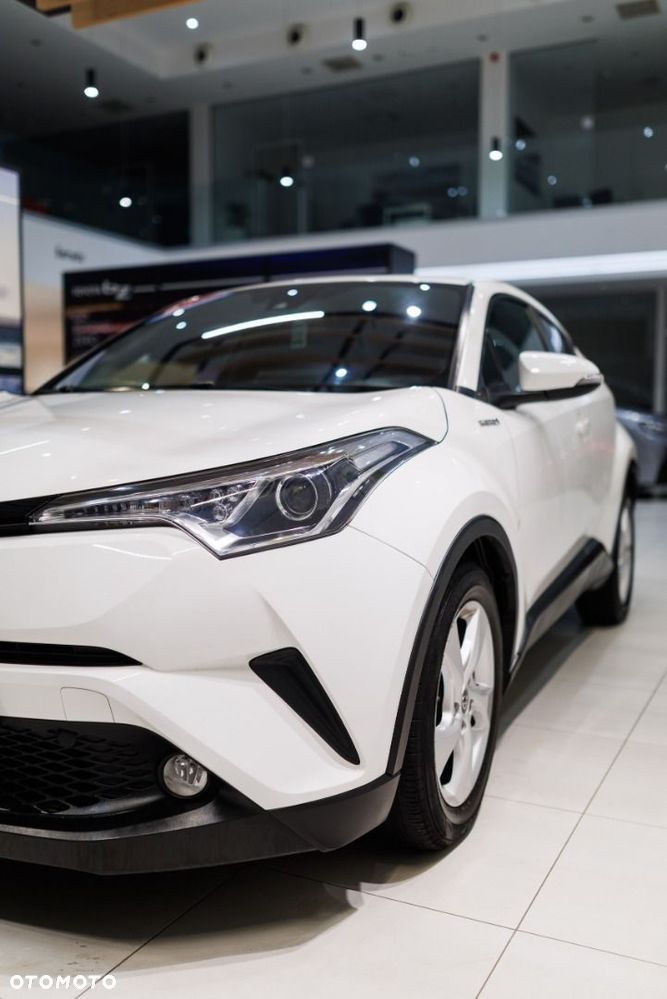 Toyota C-HR - 12