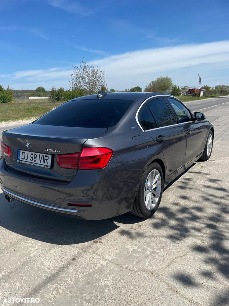 BMW Seria 3 330e iPerformance Luxury Line - 4