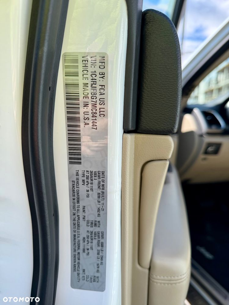 Jeep Grand Cherokee - 14