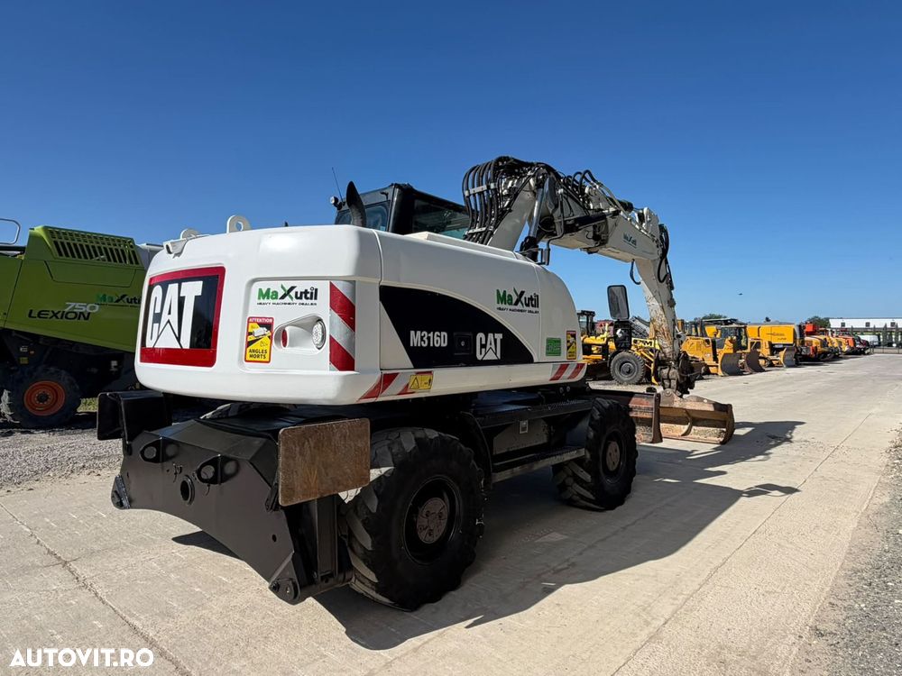 Caterpillar M316D Excavator pe Roti - 3
