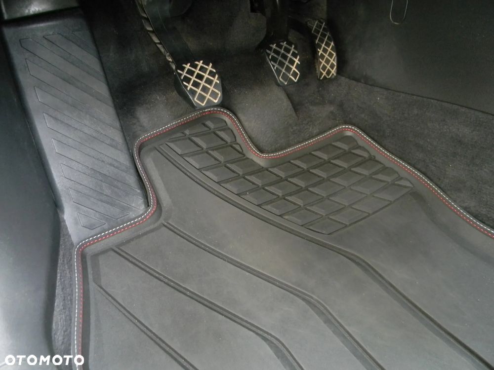 Volkswagen Passat 1.8 TSI BMT Comfortline - 17