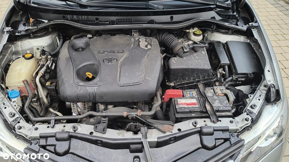 Toyota Auris 1.4 D-4D Premium - 3