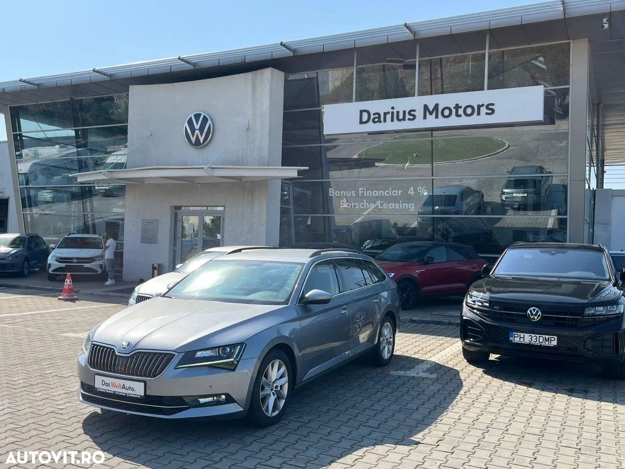 Skoda Superb 2.0 TDI DSG Ambition - 1