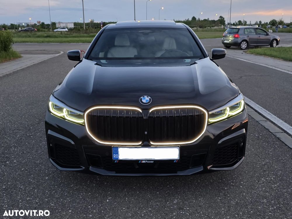 BMW Seria 7 745e - 9