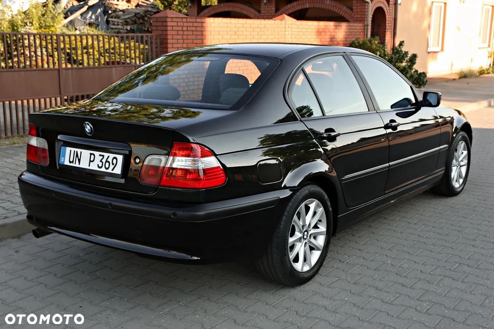 BMW Seria 3 318i - 14