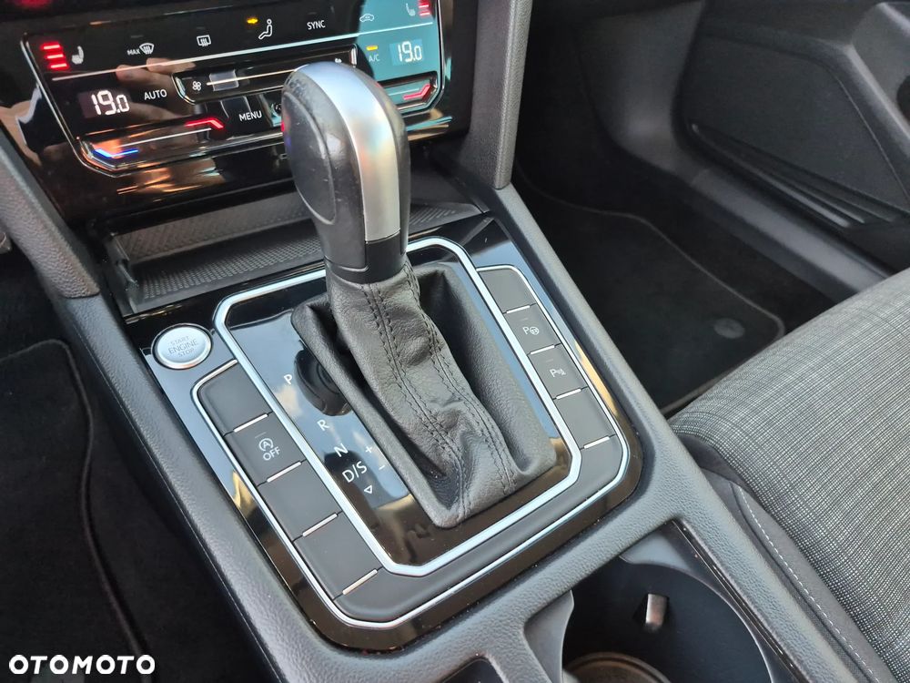 Volkswagen Passat 1.5 TSI EVO Business DSG - 13