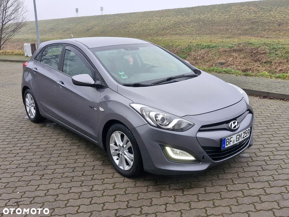 Hyundai i30 1.6 CRDi BlueDrive Premium - 10