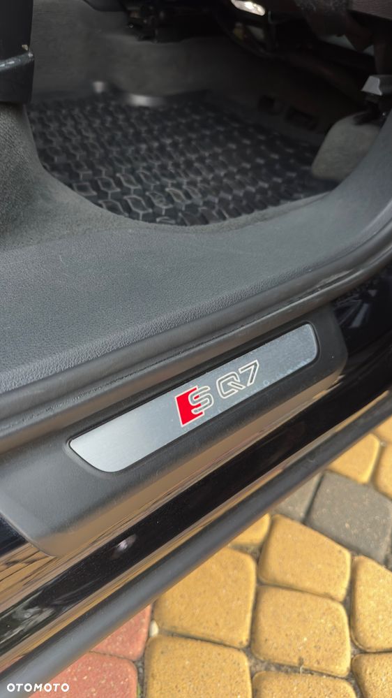 Audi SQ7 - 15