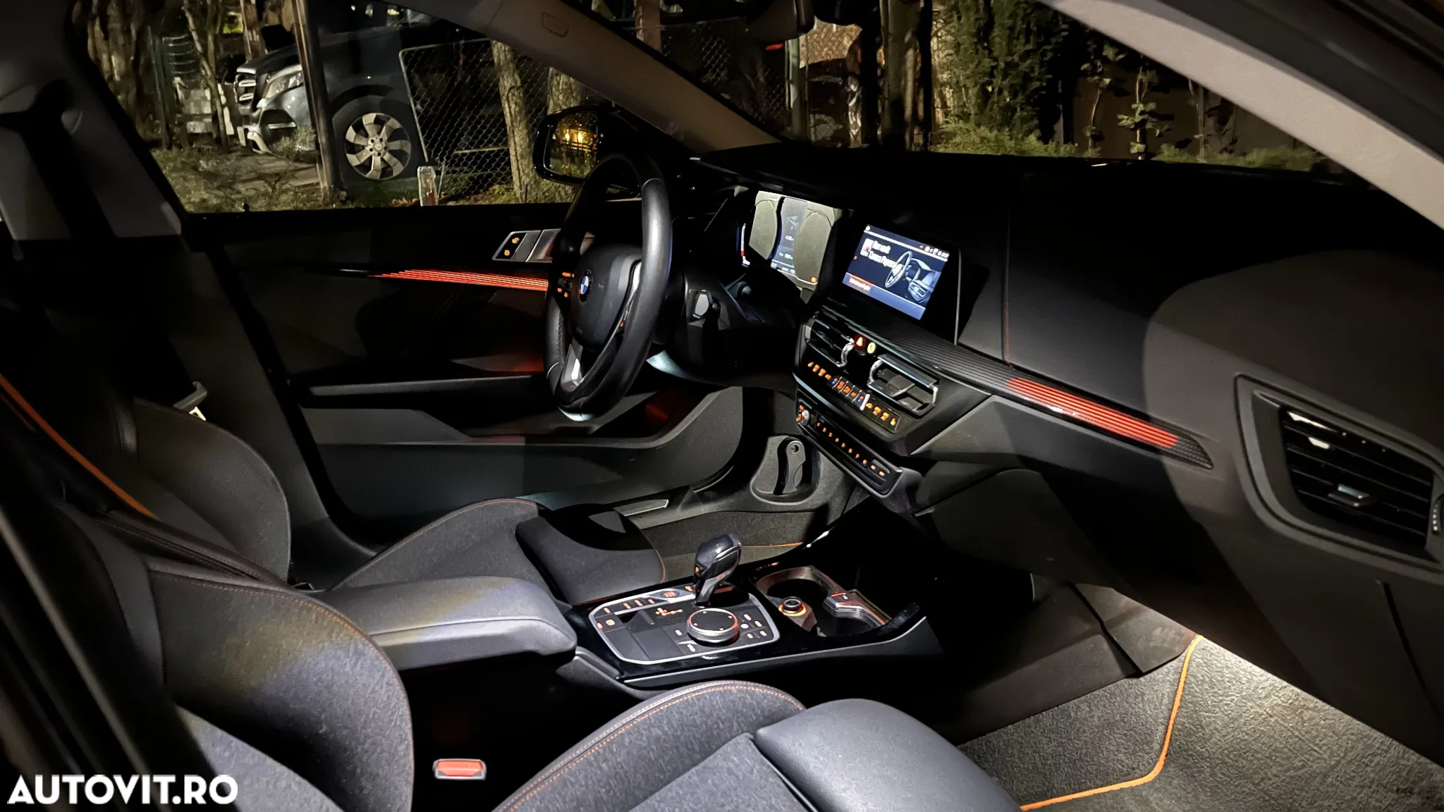 BMW Seria 2 220d AT - 13