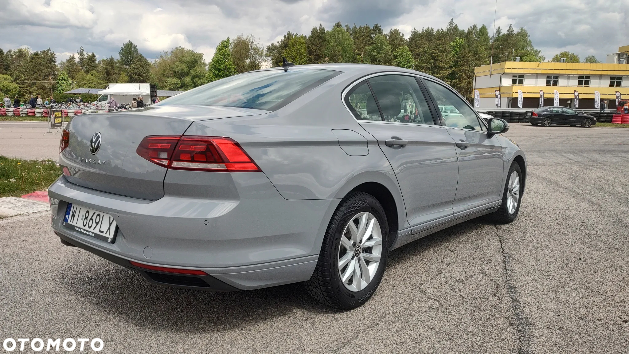 Volkswagen Passat 1.5 TSI EVO Business - 10