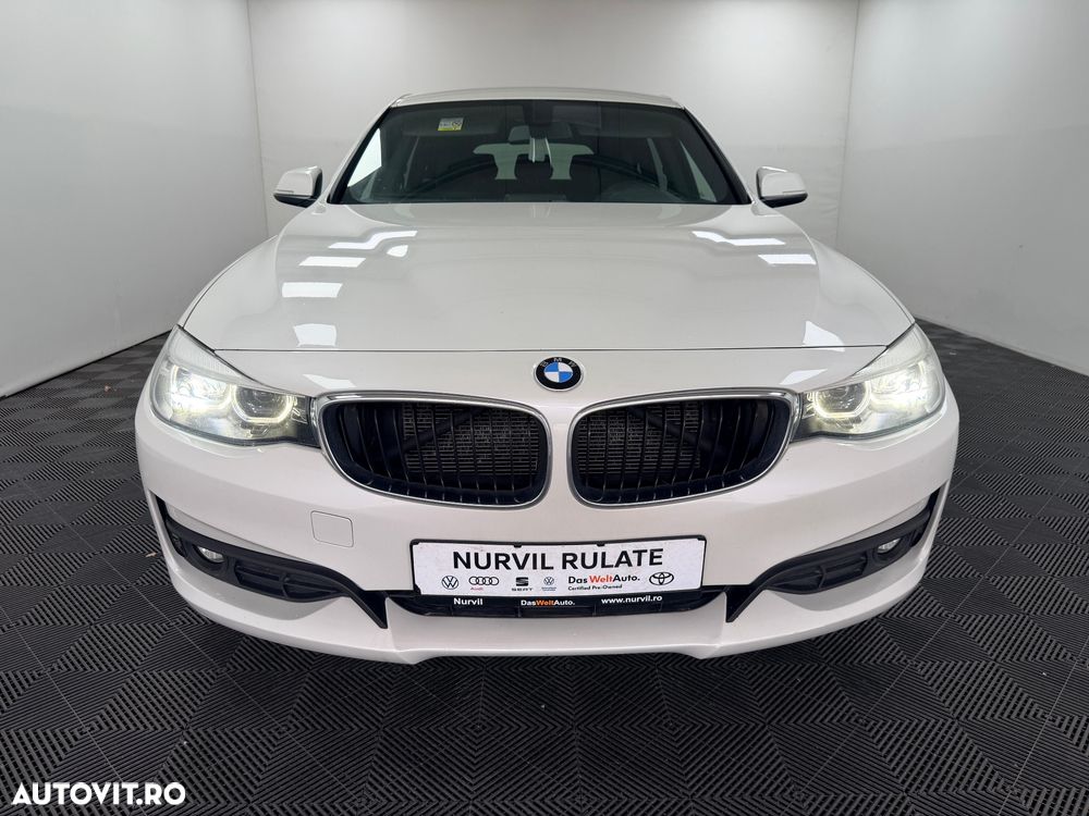 BMW Seria 3 318d Aut. Luxury Line - 1