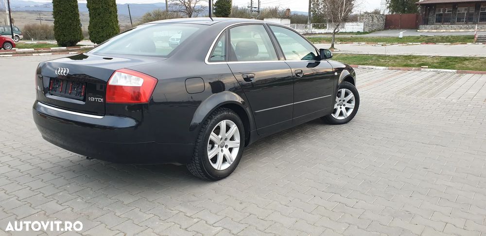 Audi A4 - 4