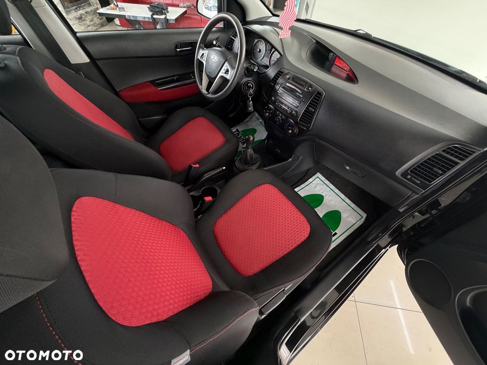 Hyundai i20 1.2 Classic + - 3