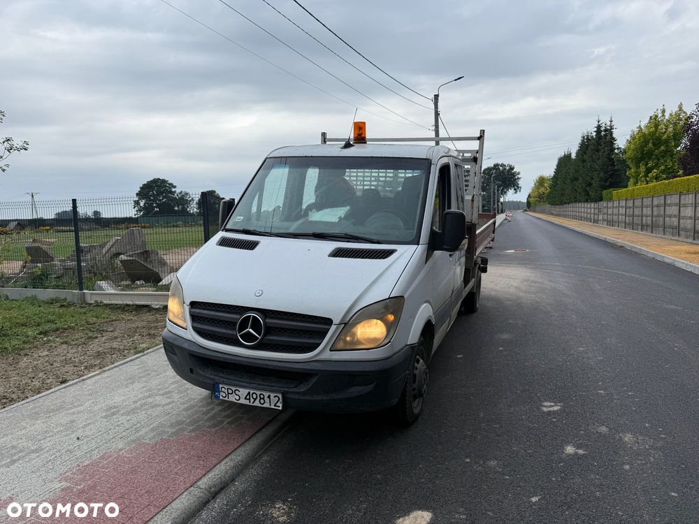 Mercedes-Benz 511 - 2