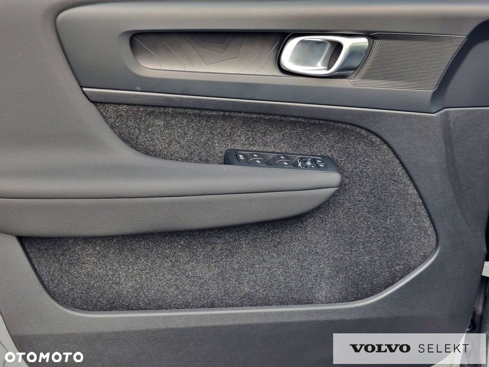 Volvo C40 - 12