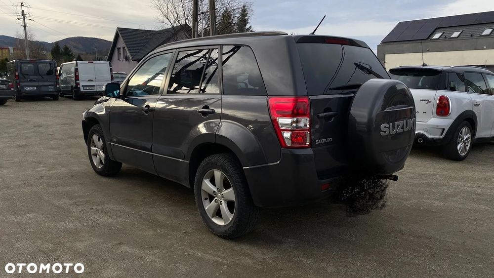 Suzuki Grand Vitara 2.4 Premium - 4