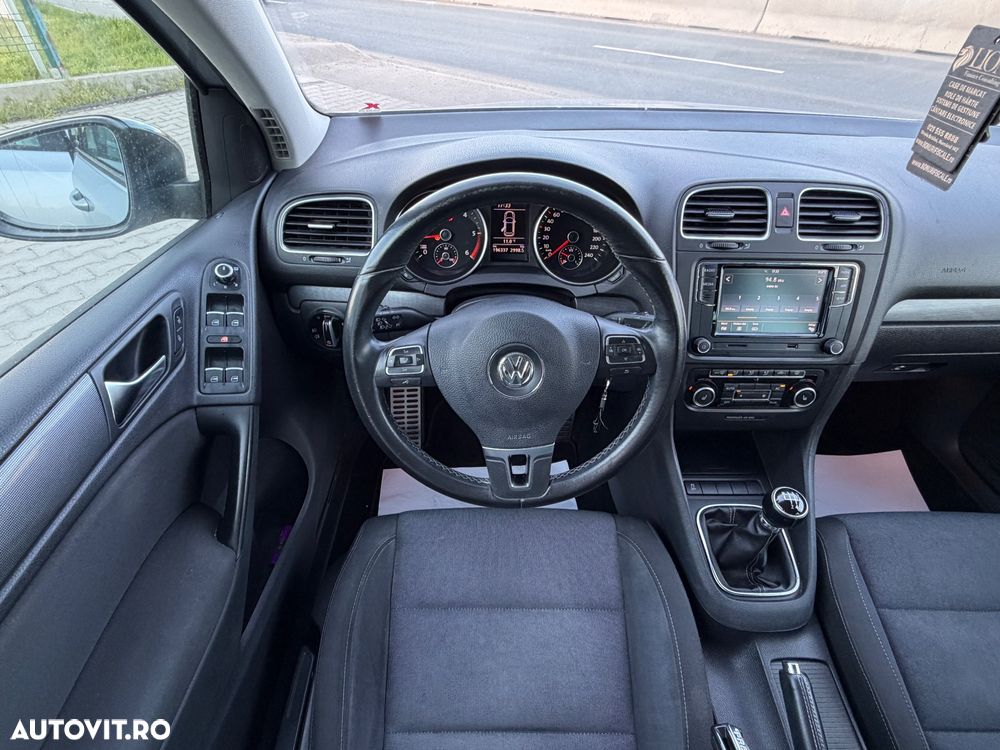 Volkswagen Golf - 17