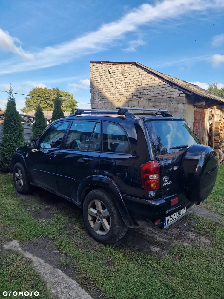 Toyota RAV4 2.0 D-4D 4x4 - 2