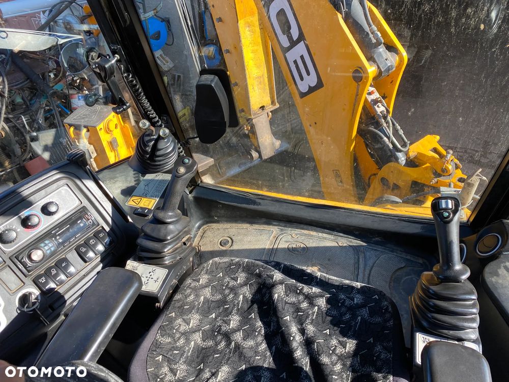 JCB - 21