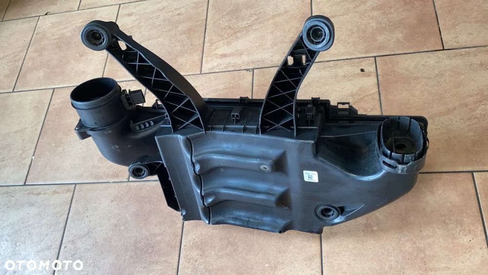 OBUDOWA FILTRA POWIETRZA BMW E70 E71 7798340 - 2