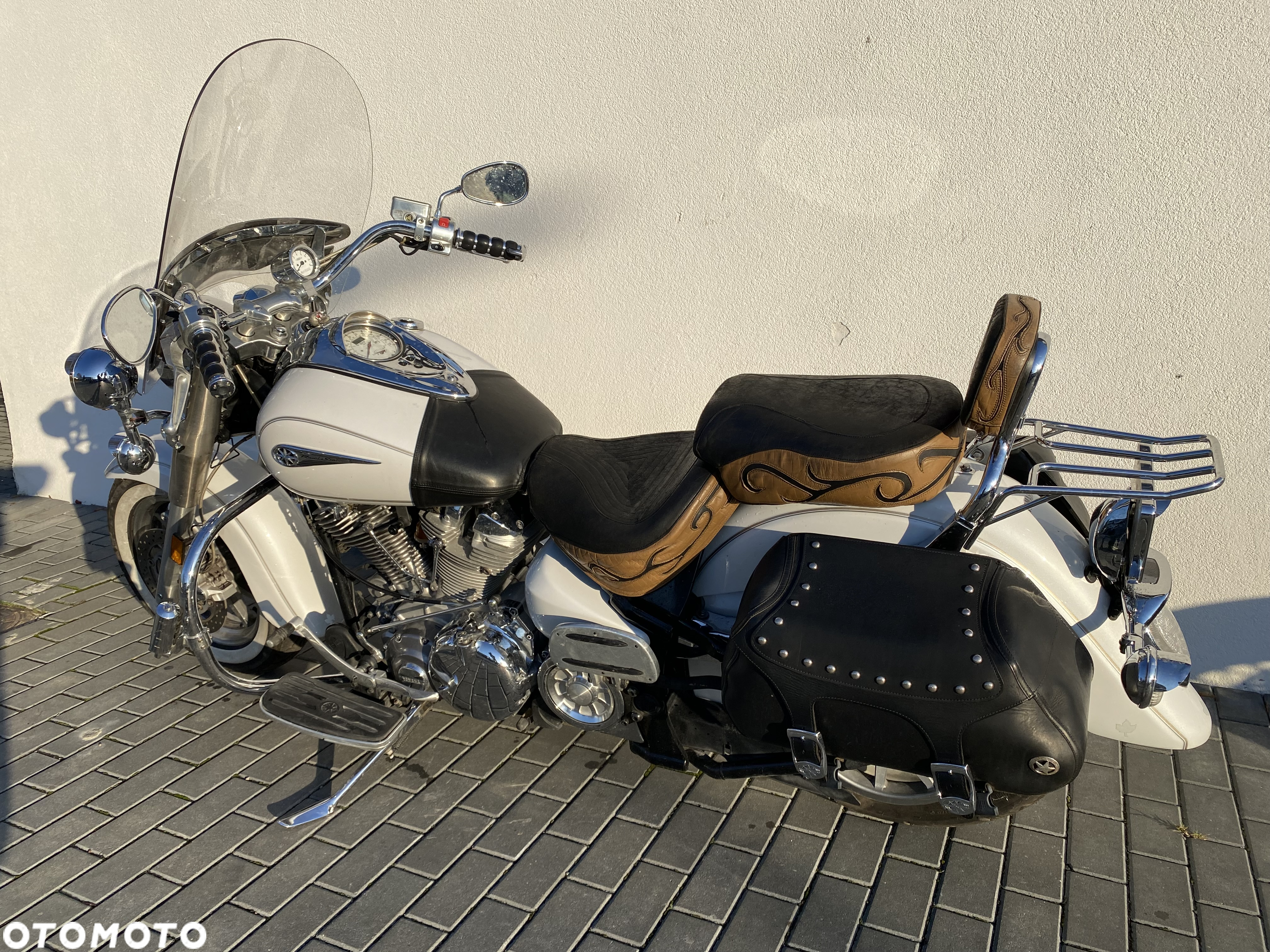 Yamaha Road Star - 8