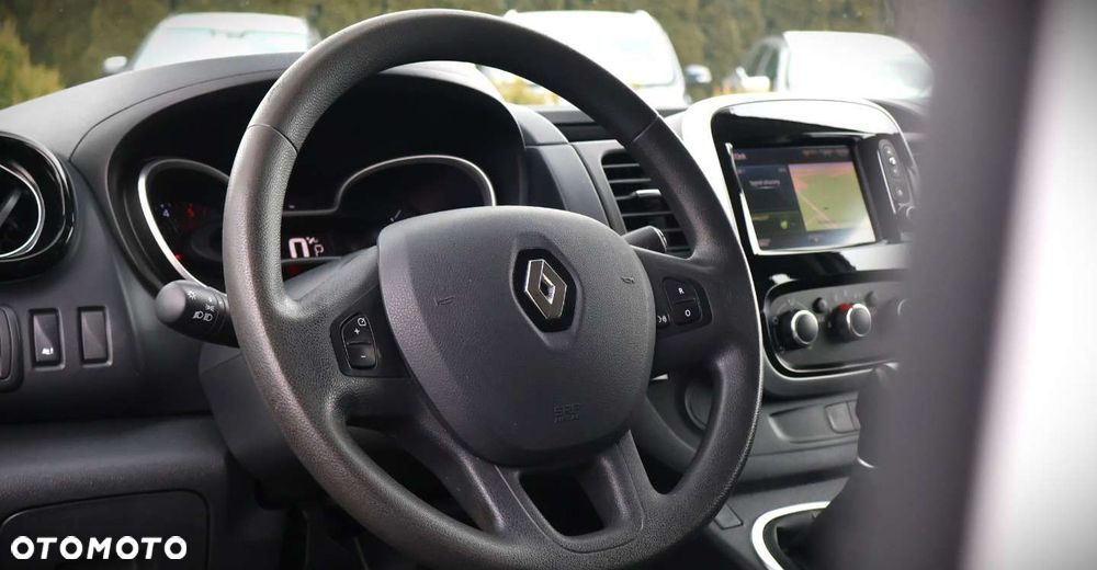 Renault Trafic - 12