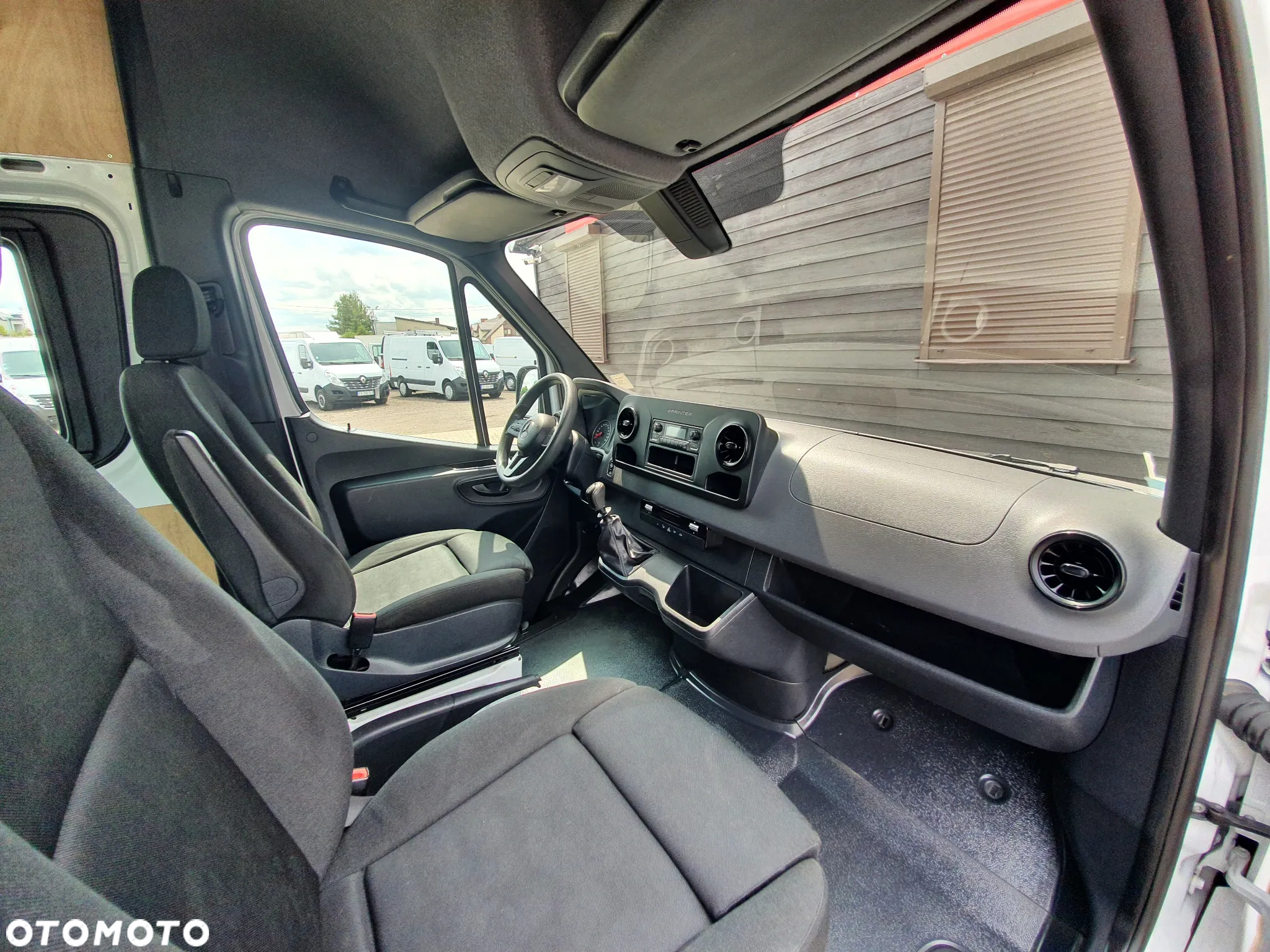 Mercedes-Benz SPRINTER - 22