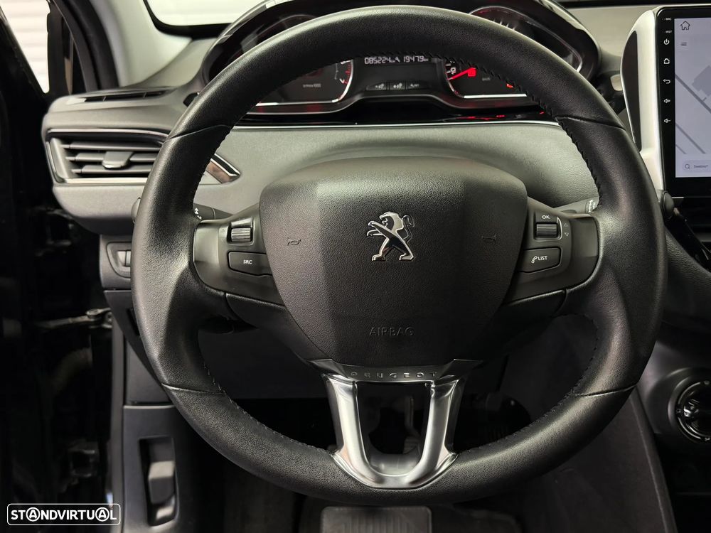 Peugeot 208 1.2 PureTech Style - 14