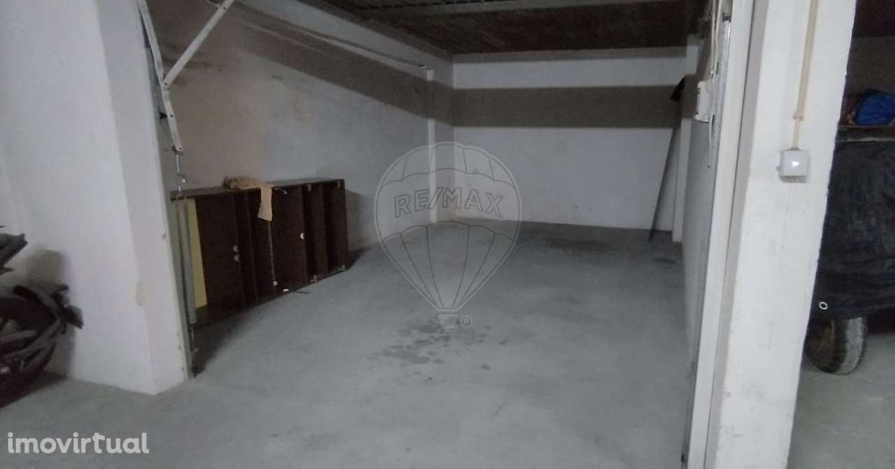Garagem  para arrendamento - Grande imagem: 2/3