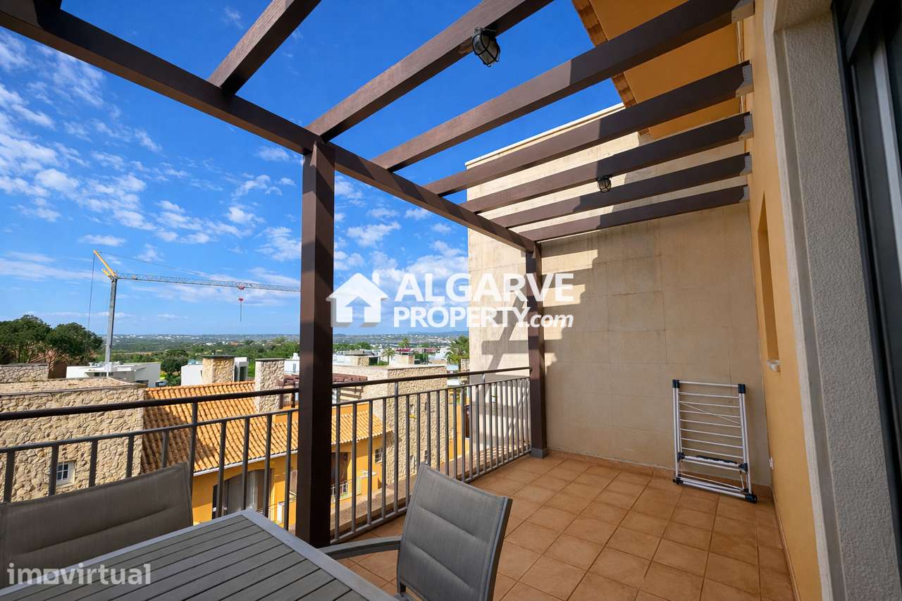 Apartamento T2 no Último Piso em Condomínio de Prestígio | Vilamoura - Grande imagem: 2/20