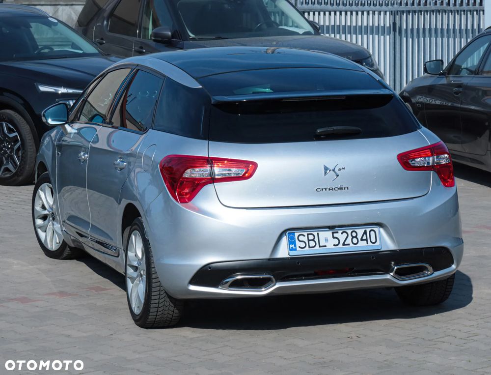 Citroën DS5 2.0 HDi Hybrid4 SportChic MCP - 32