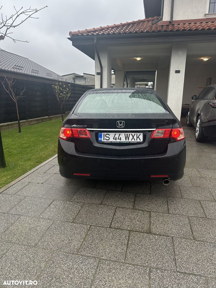 Honda Accord 2.0i AT Executive Navi - 24