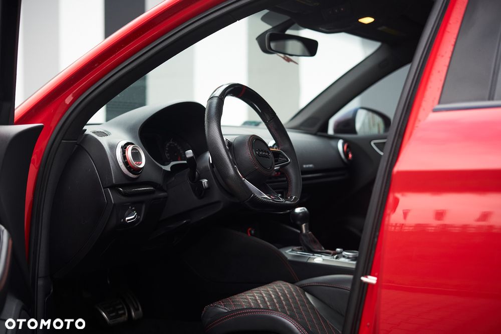 Audi S3 S tronic - 13