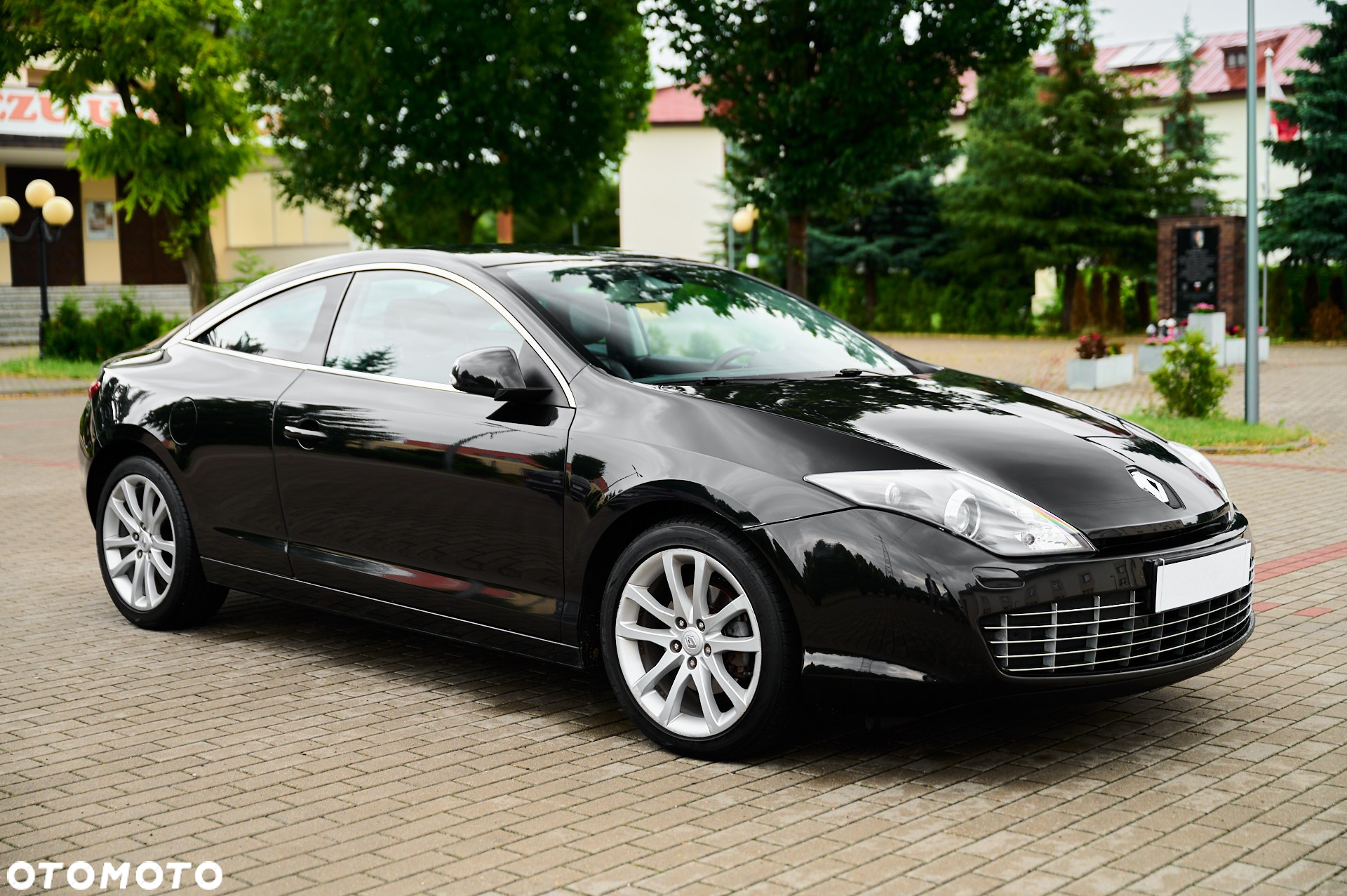 Renault Laguna Coupe dCi 150 FAP - 16