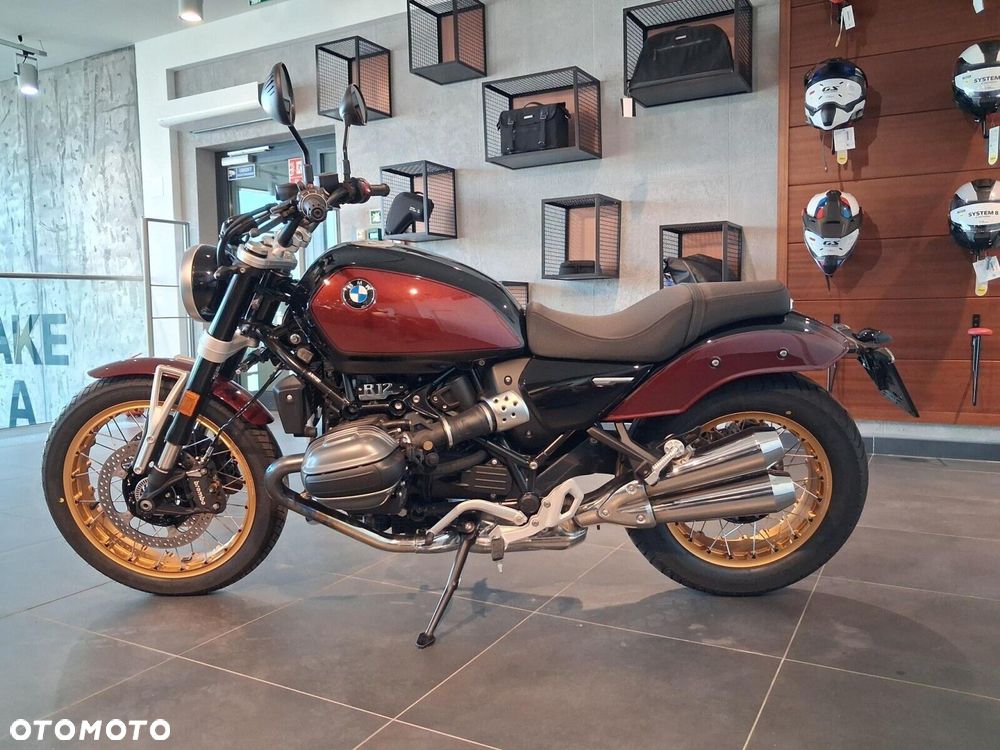 BMW R - 1