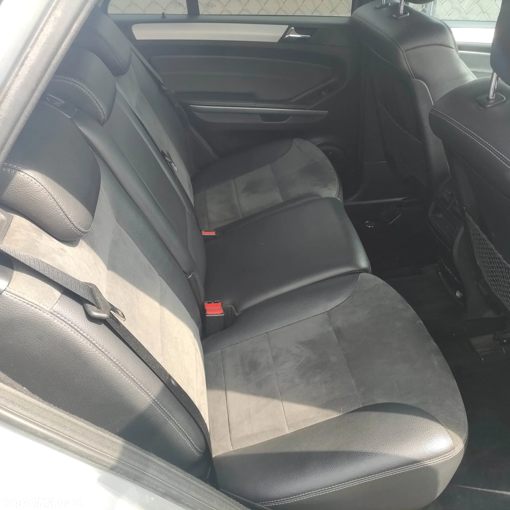 Mercedes-Benz ML 320 CDI 4-Matic - 12