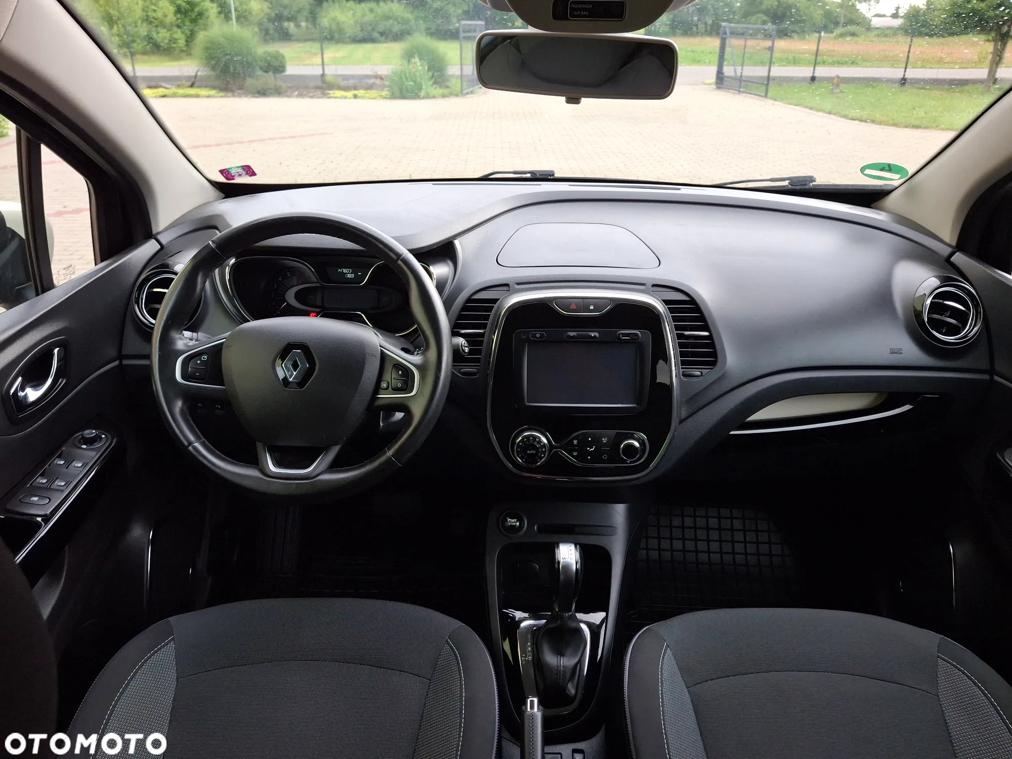 Renault Captur 1.2 Energy TCe Initiale Paris EDC - 22