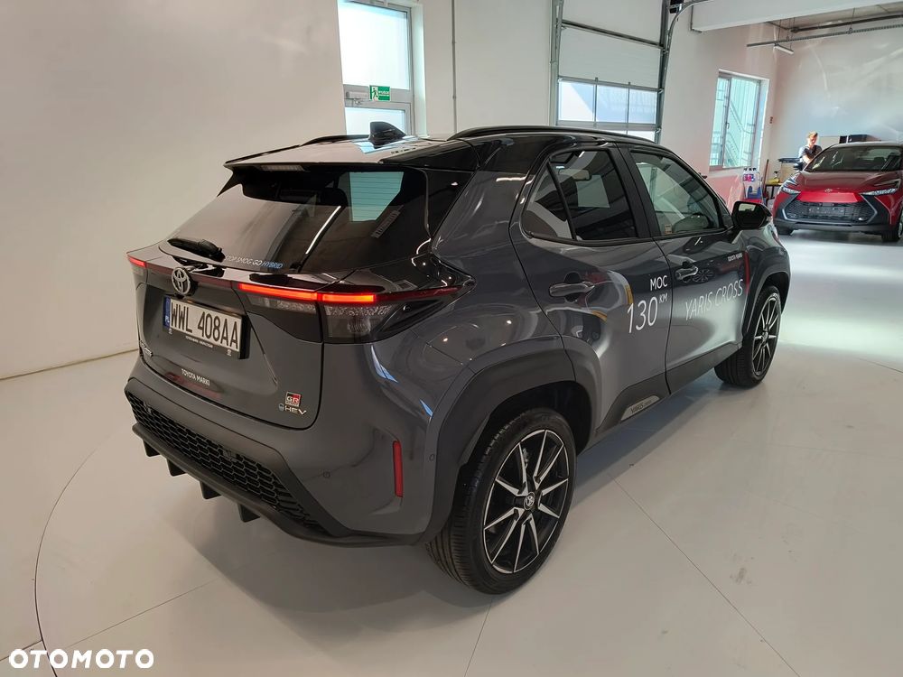 Toyota Yaris Hybrid 1.5 GR Sport - 6