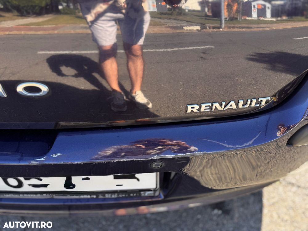 Renault Clio - 11