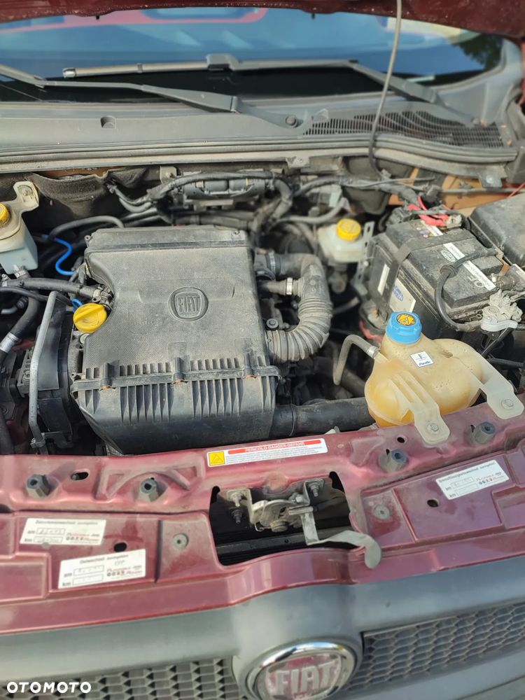 Fiat Doblo 1.4 16V Dynamic - 11