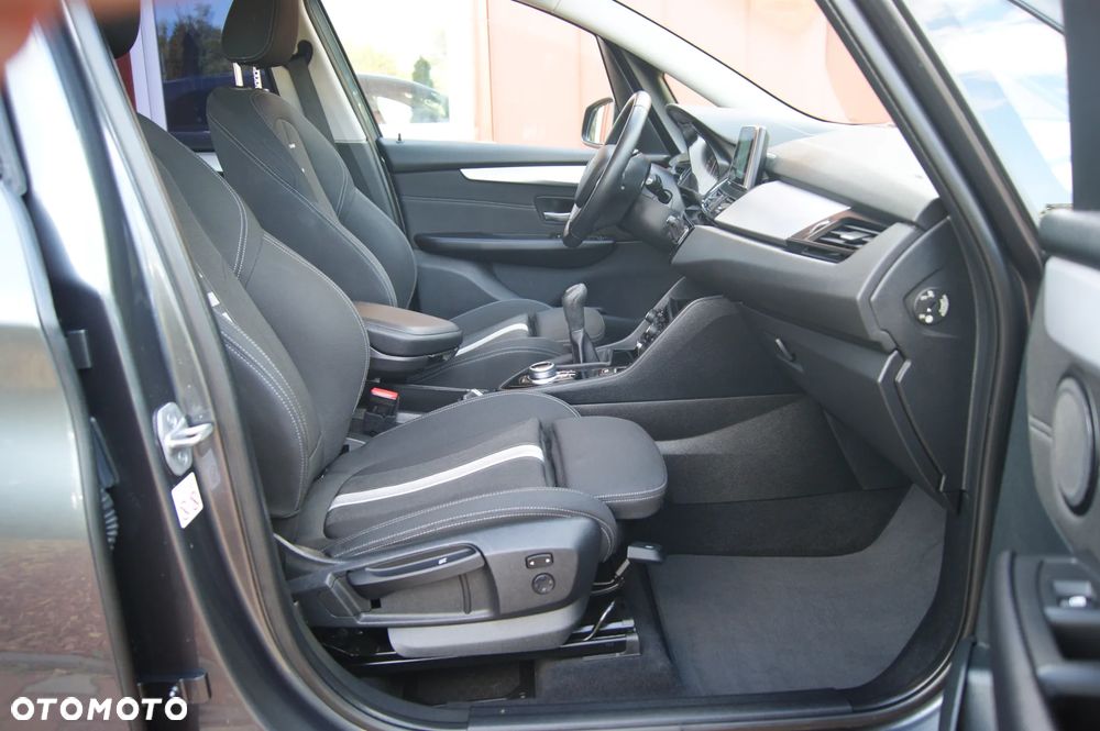 BMW Seria 2 218d GT Sport Line - 36