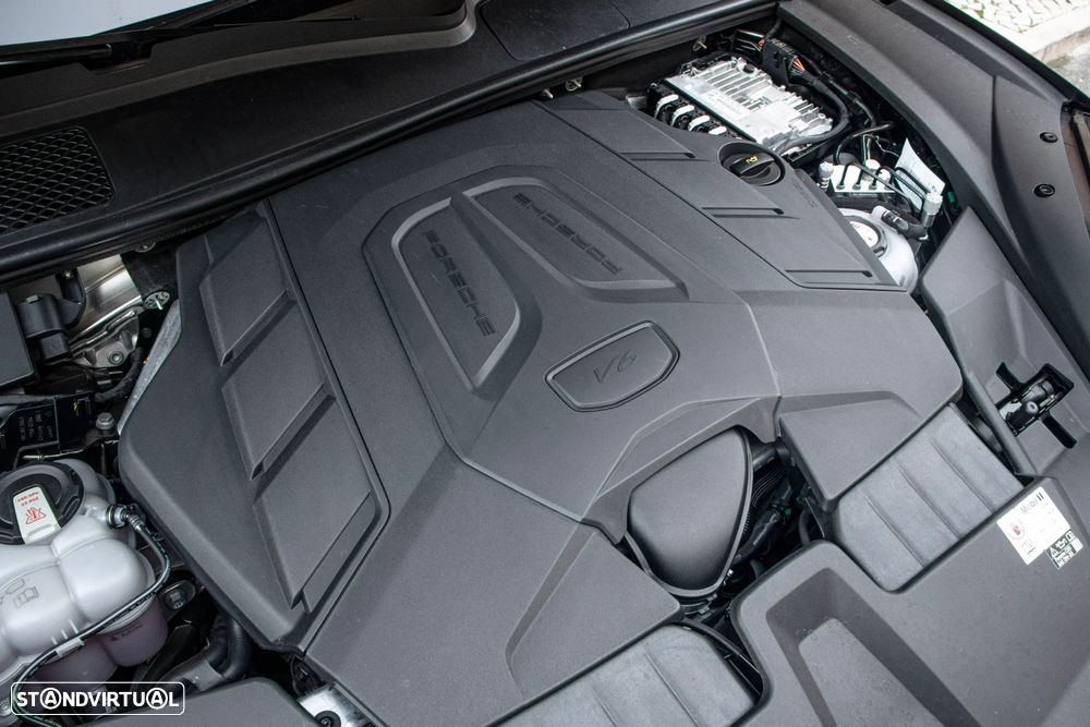 Porsche Cayenne E-Hybrid - 5