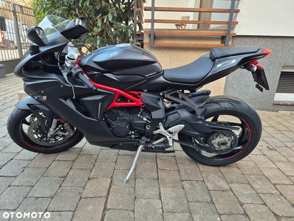 MV AGUSTA F3 - 5
